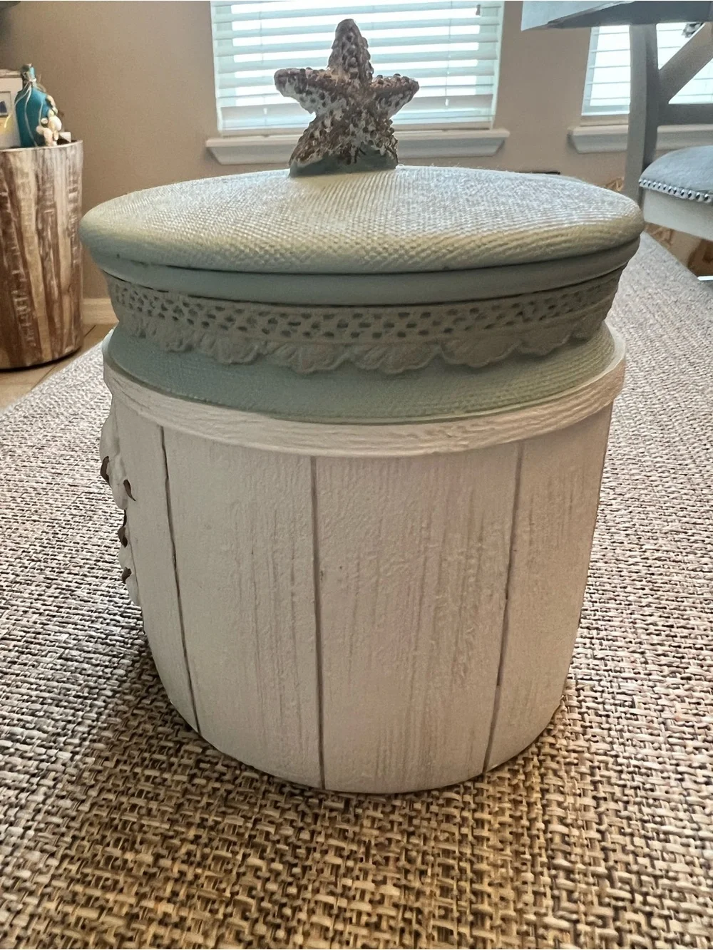 Ivanti Coastal Farmhouse Shell Handpainted Decor Starfish Lidded Container